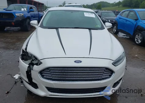 2013 Ford Fusion Titanium z USA, uszkodzony, nr VIN 3FA6P0K95DR320265
